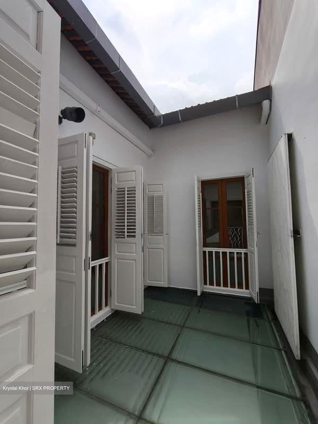 Tras Street (D2), Shop House #586612551